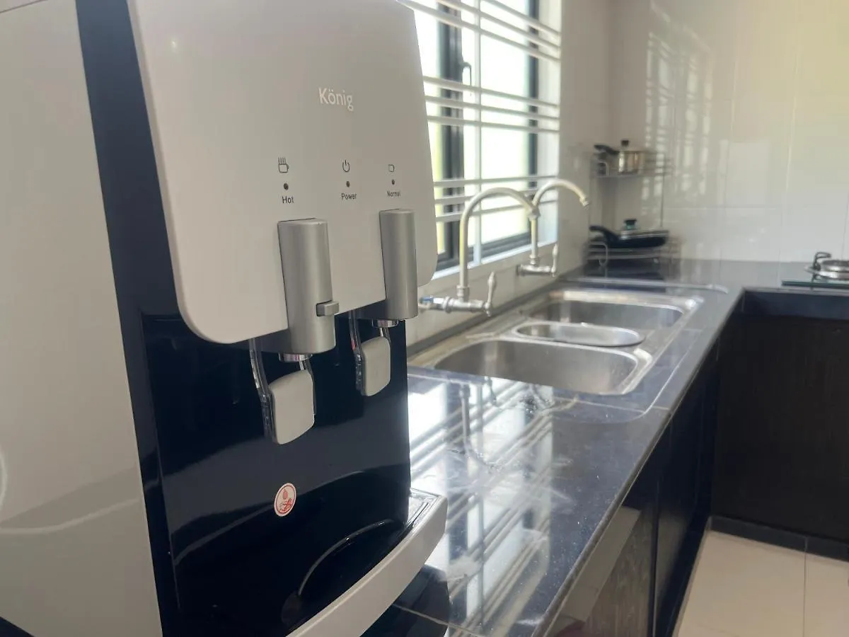 بيت للعطل Padang Temu Near Town Homestay 9Pax @ Exclusuites ملقا